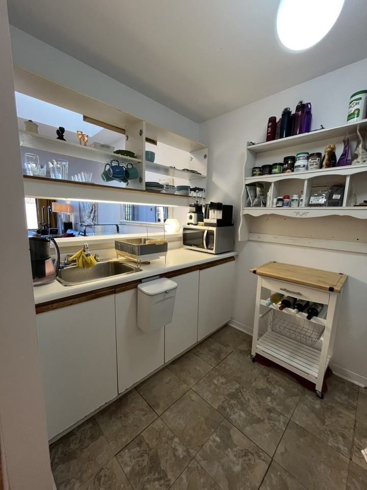 4802 Avenue du Parc #3 - Photo 4 of 18