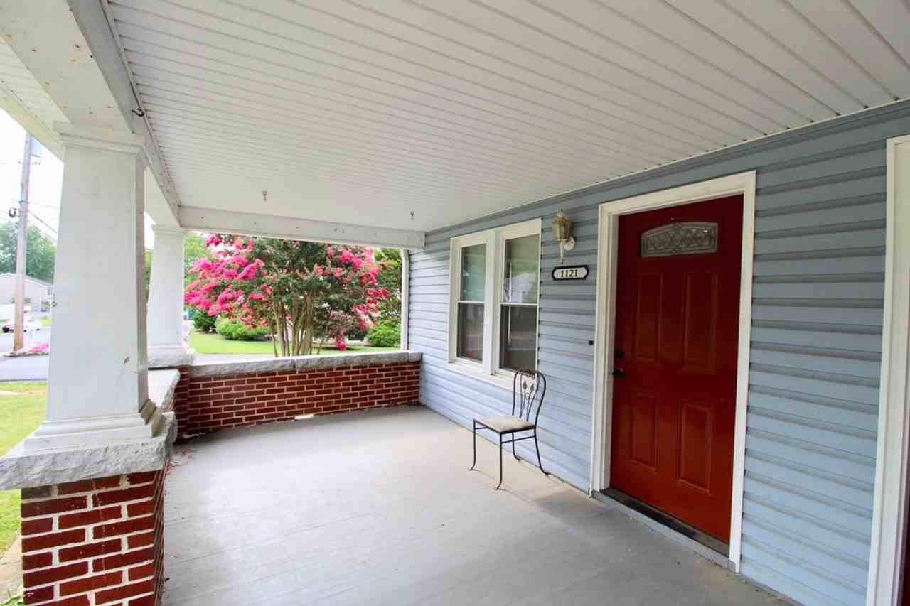 1121 Shenandoah St - Photo 2 of 27