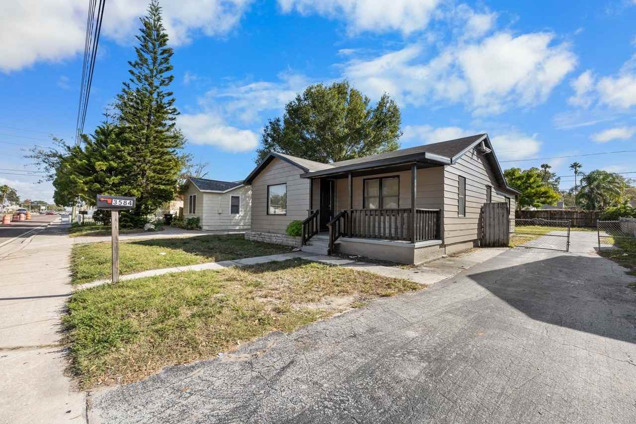 3584 54th Ave N - Photo 2 of 33