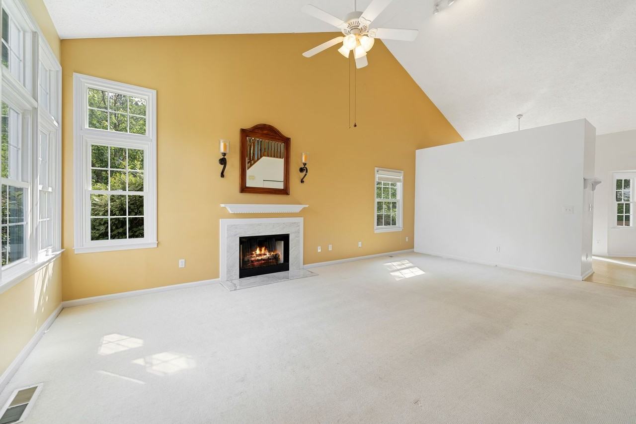 3 Arborfield Ln - Photo 2 of 20