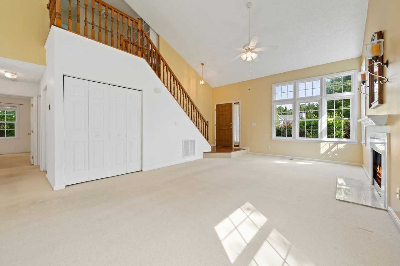 3 Arborfield Ln - Photo 3 of 20