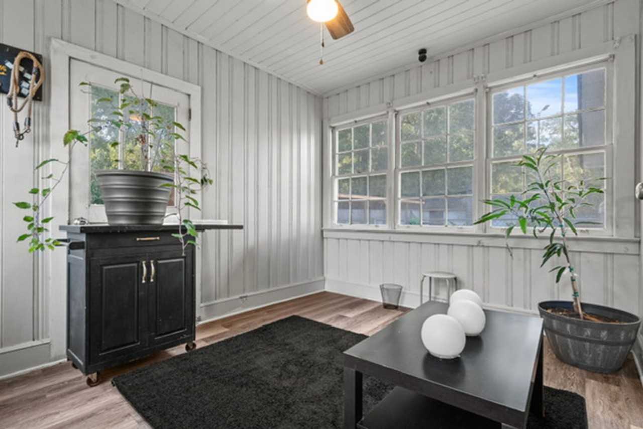 127 Freeman St - Photo 2 of 8