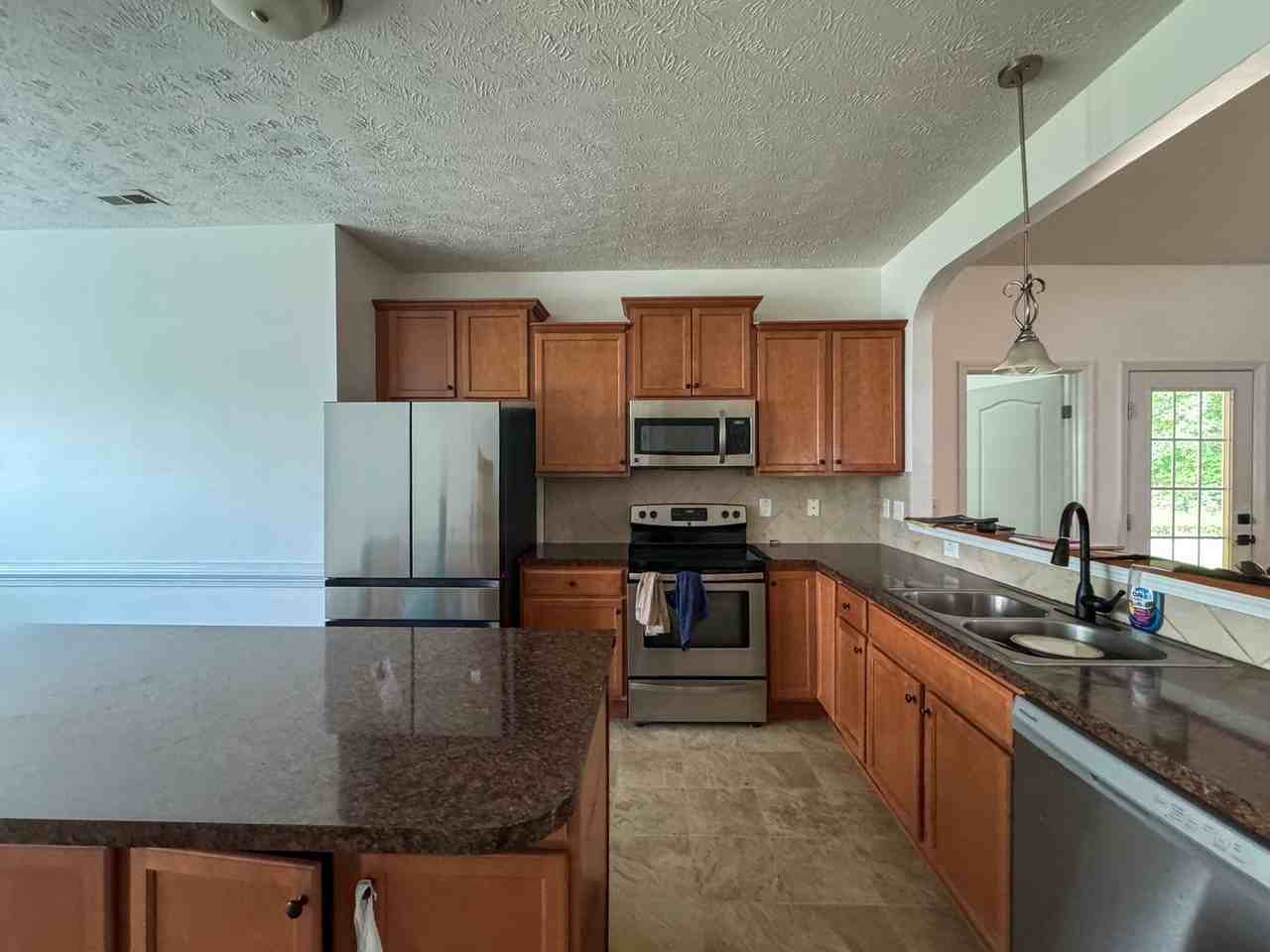 1016 Saint Johns Loop - Photo 2 of 22