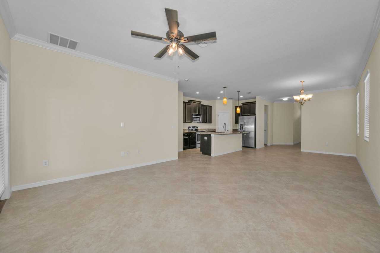 11630 Lake Blvd - Photo 7 of 33