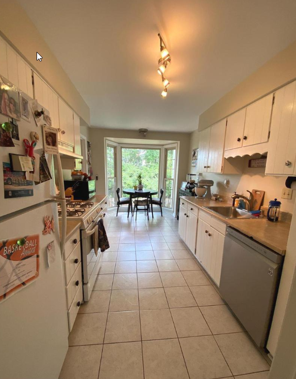 149 East St Ne #NA - Photo 3 of 23