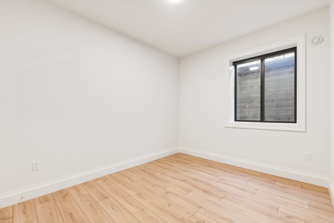 16547 28 Avenue - Photo 12