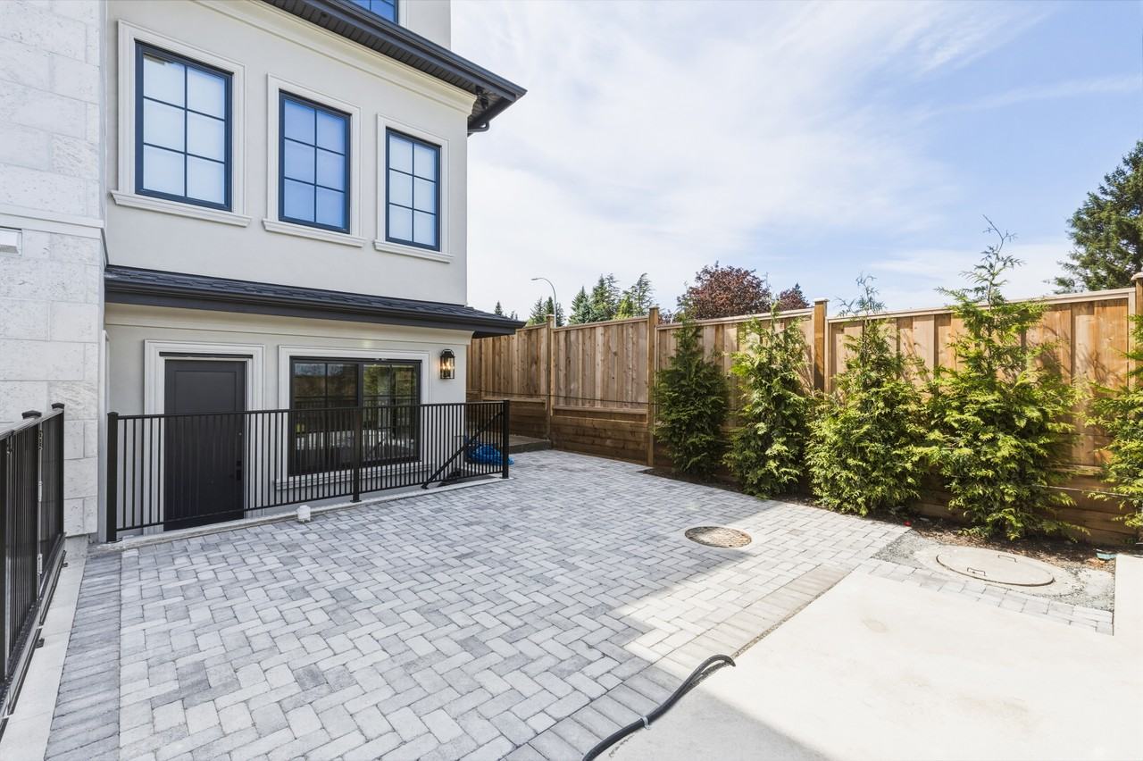 16547 28 Avenue - Photo 14