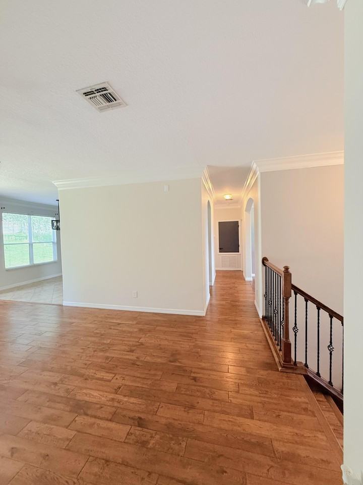 1672 Turnstone Way #1 - Photo 5 of 50