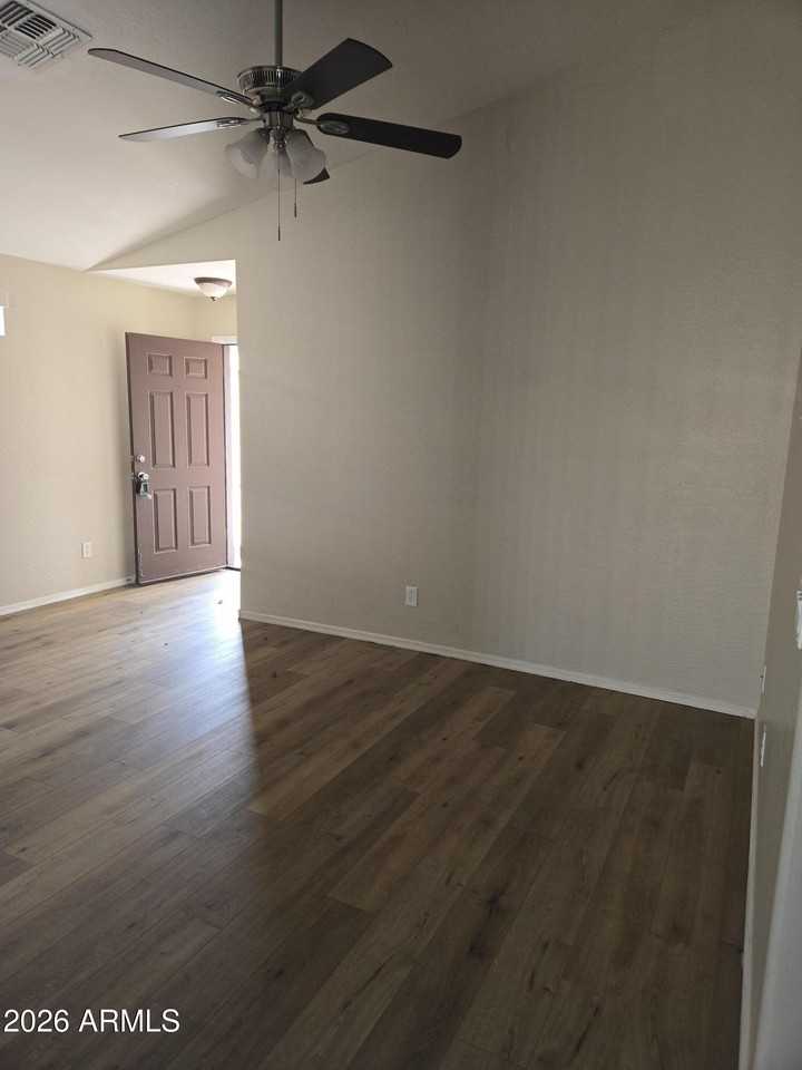1410 S 107th Ln - Photo 5 of 13