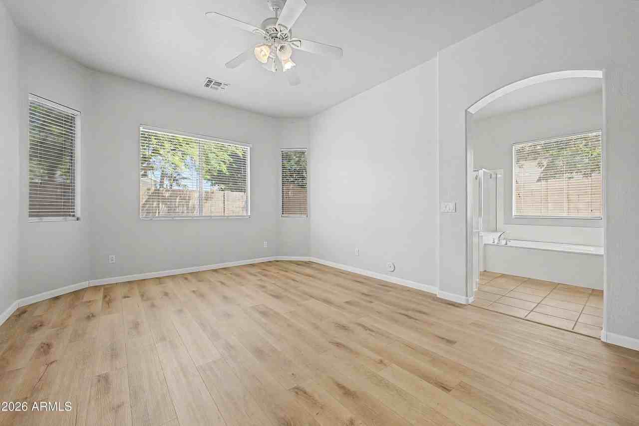 8634 E Hillview St - Photo 6 of 15