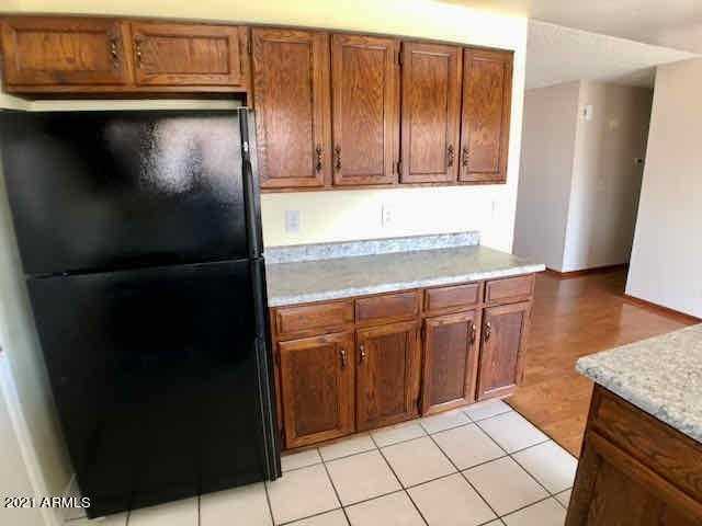 1455 W Mohawk Ln - Photo 6 of 17