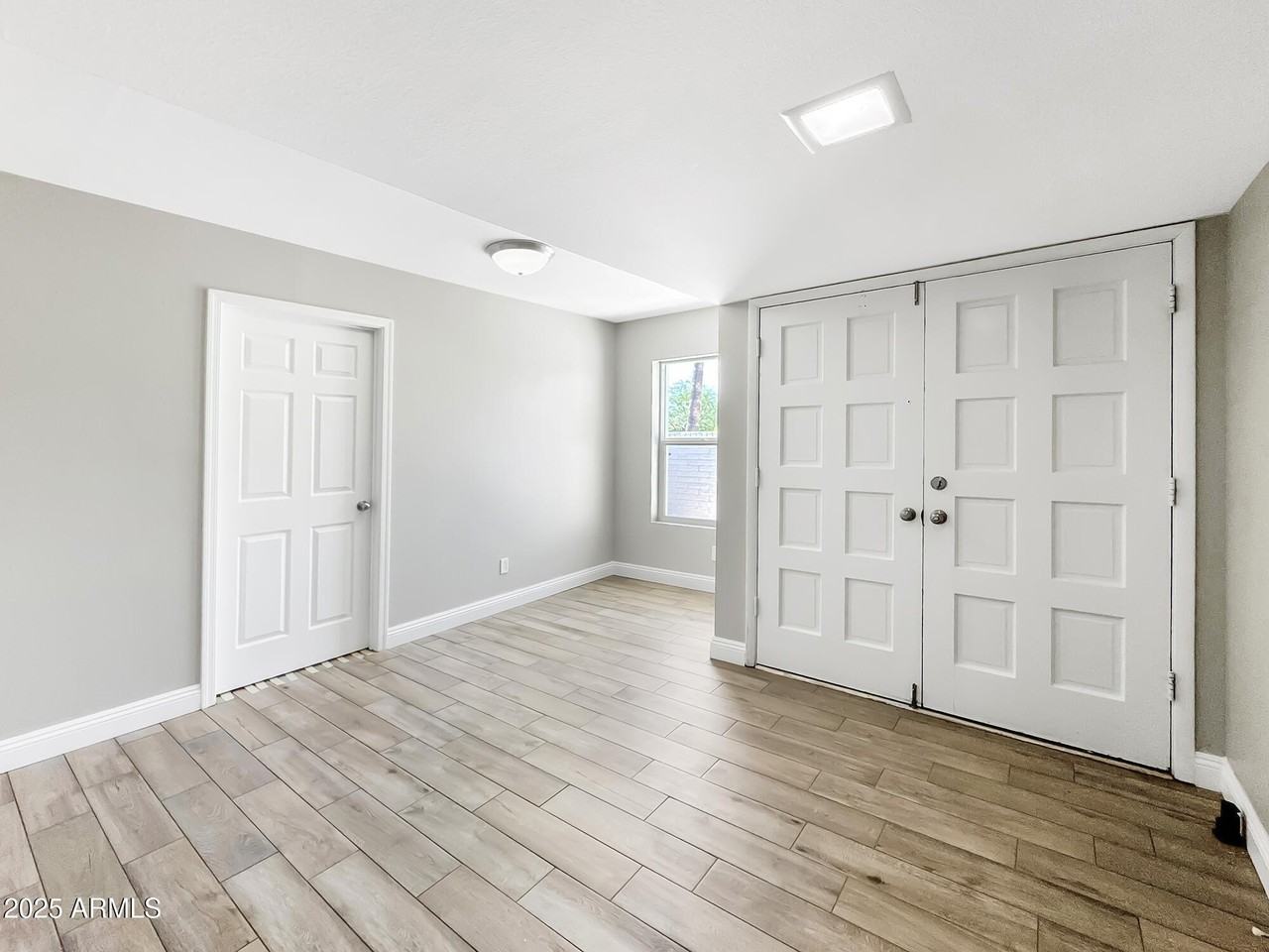 1206 E Greenway Dr - Photo 7 of 40