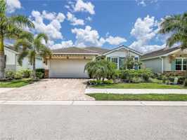 featured image of 28029 Sanibel Sands St