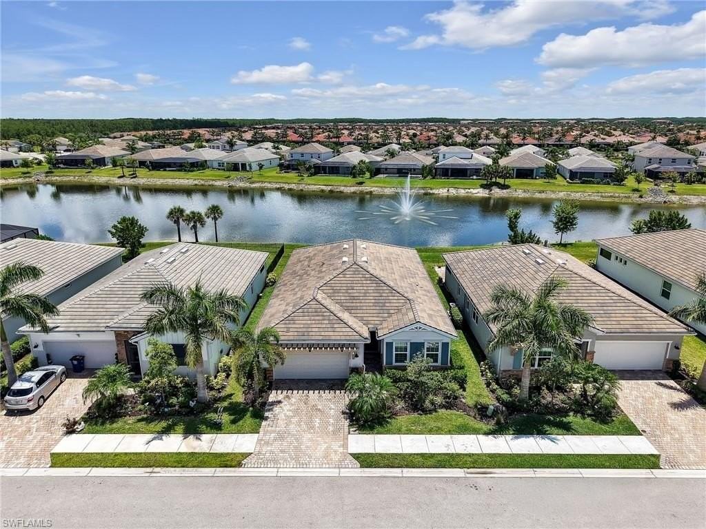 28029 Sanibel Sands St - Photo 2 of 37