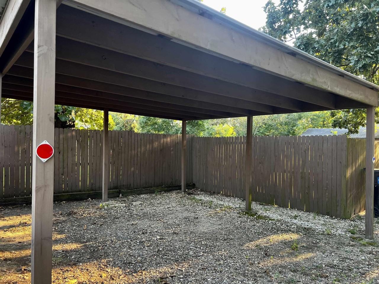 1627 Willow St - Photo 3 of 15