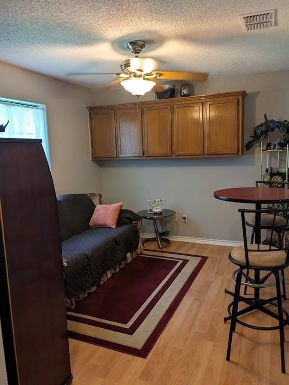 5138 Cavendish Dr - Photo 4 of 31