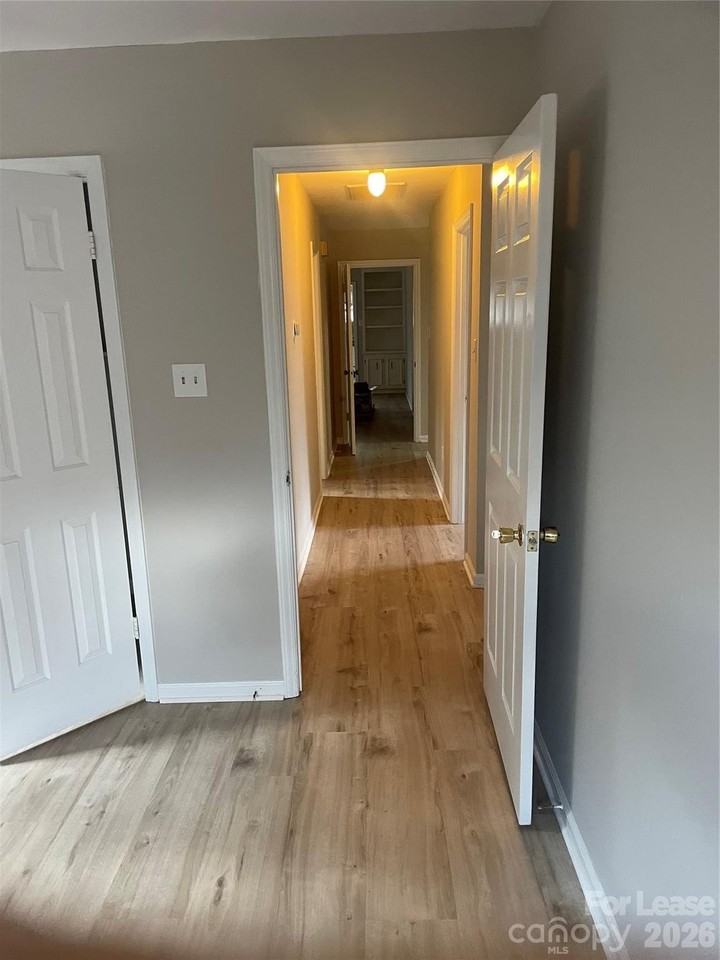 8110 Sidras Ct - Photo 4 of 7