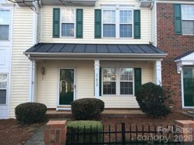 17819 Delmas Dr - Photo 1 of 1