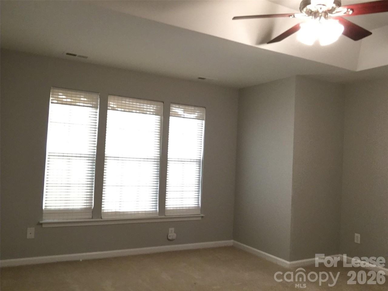 17819 Delmas Dr - Photo 6 of 10