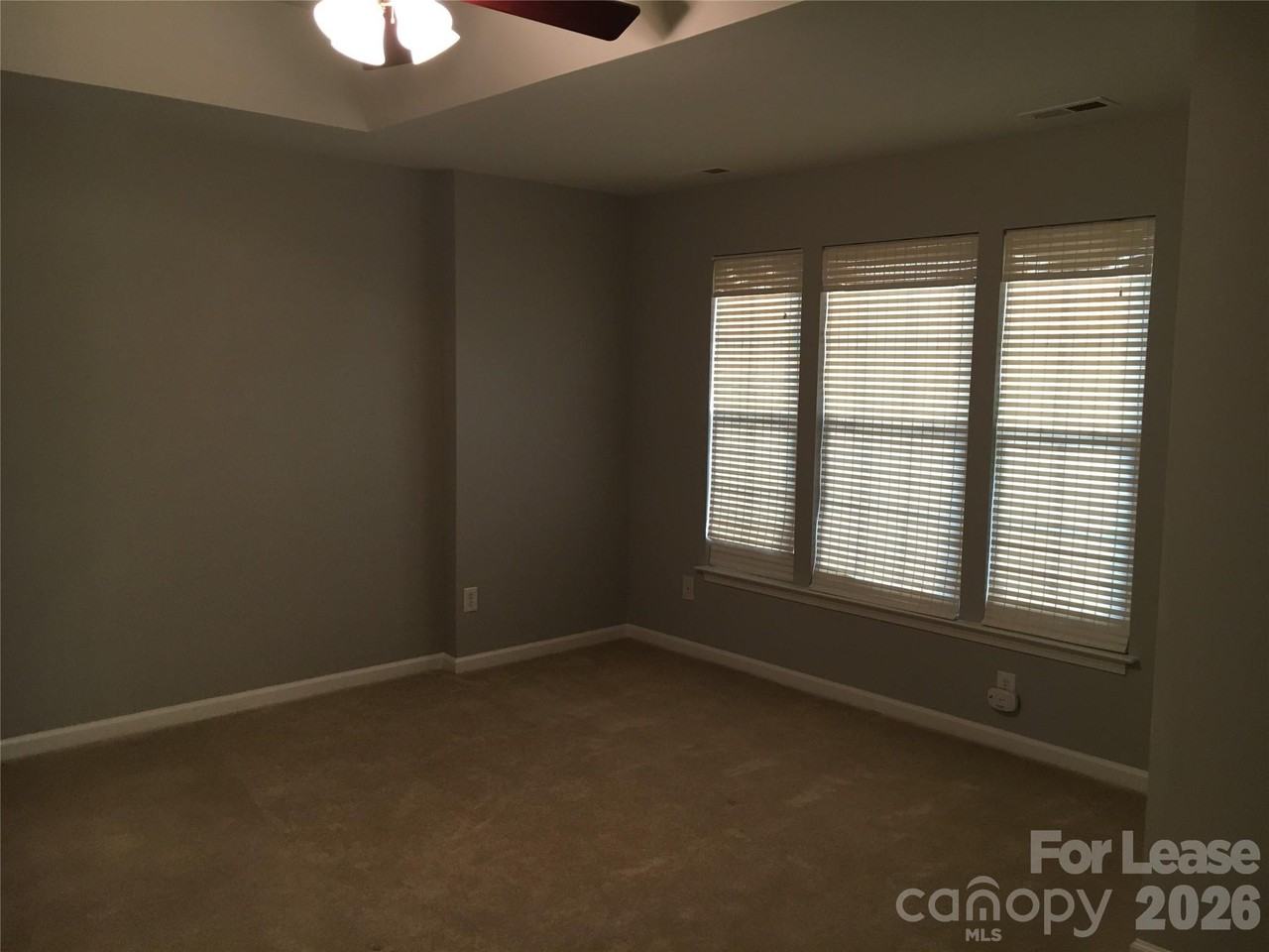 17819 Delmas Dr - Photo 7 of 10