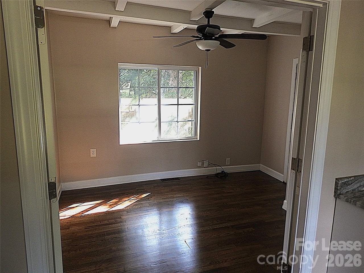 201 Merriman Rd - Photo 7 of 22
