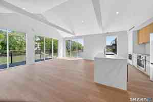 featured image of 253 Riverside Ave #202