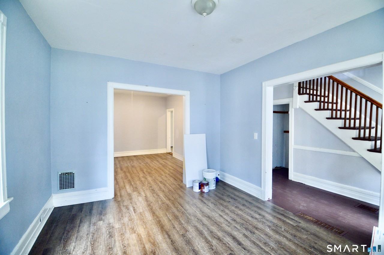 407 East Ave - Photo 2 of 23