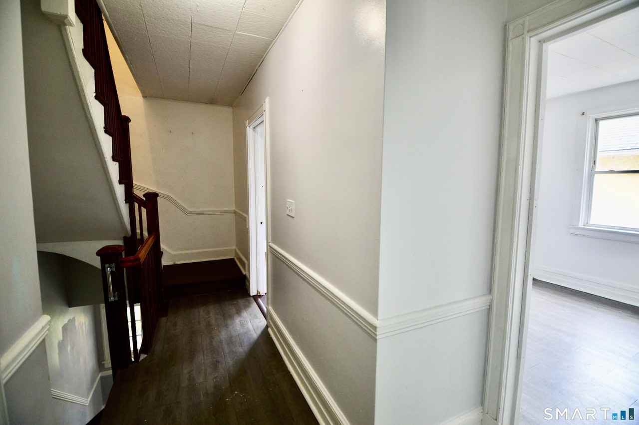 407 East Ave - Photo 6 of 23