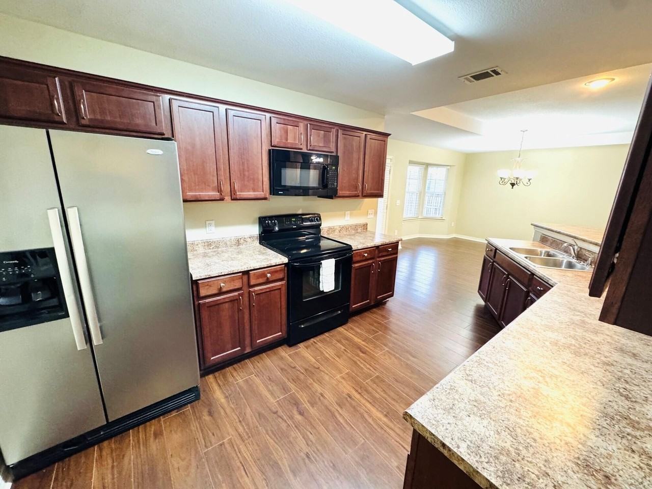 594 Hunters Ridge Rd - Photo 6 of 17