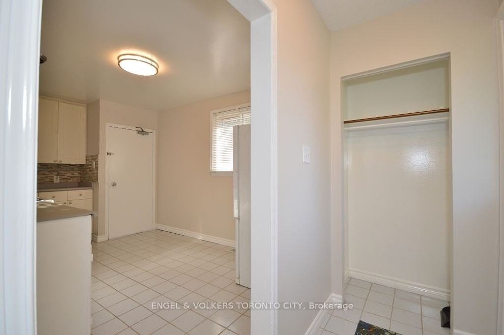 158 Cherrywood Dr Uppr - Photo 3 of 20