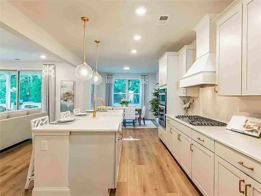 7930 Tiberon Pkwy - Photo 6 of 21