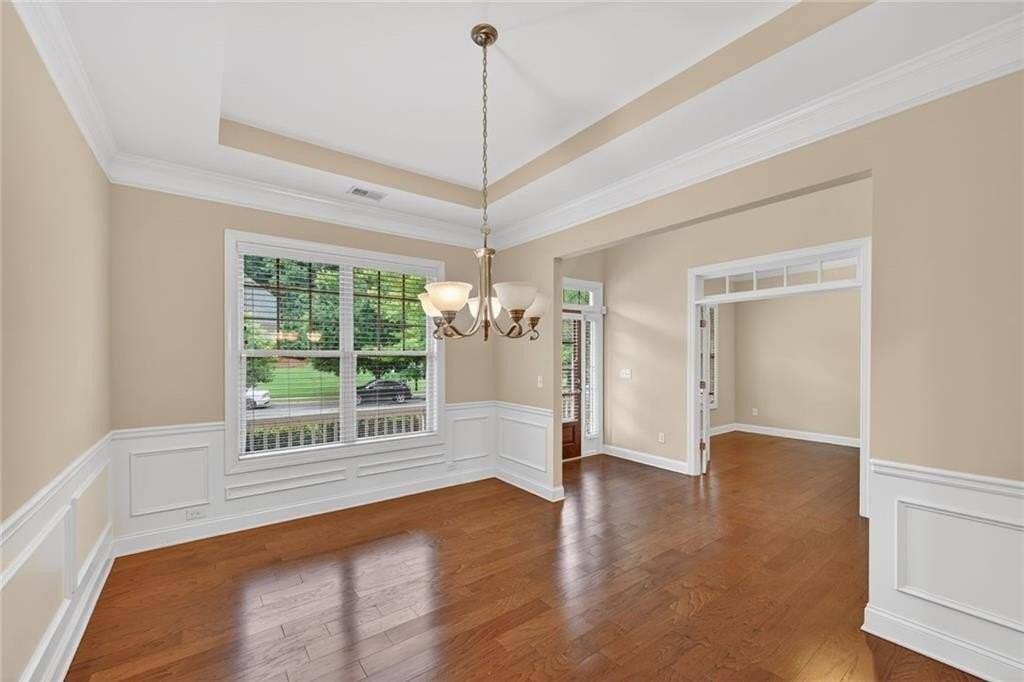 5327 Whitney Lndg - Photo 5 of 32