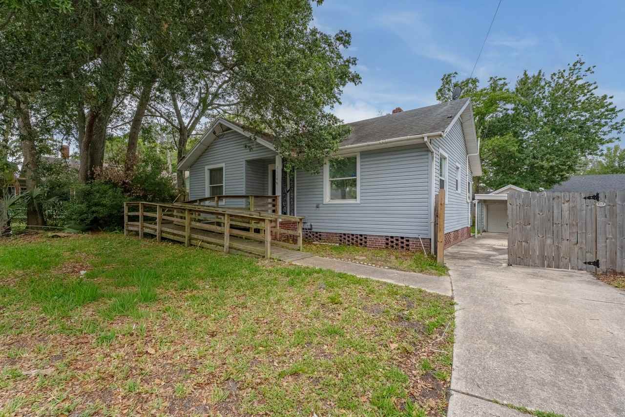 2114 Merrill Ave #1 - Photo 2 of 22