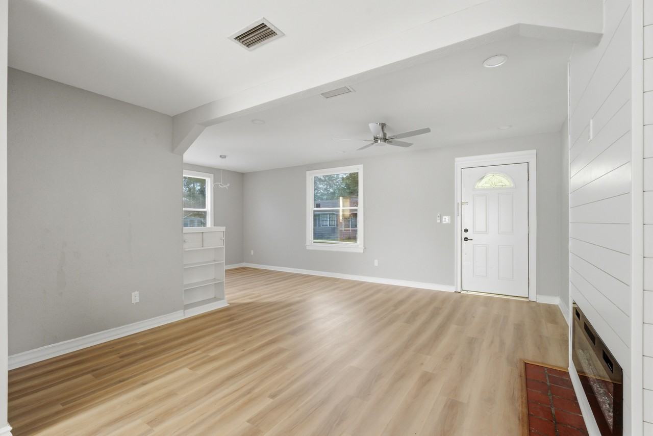 2114 Merrill Ave #1 - Photo 5 of 22