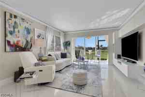 featured image of 9 High Point Cir N #101