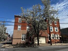 featured image of 1037 Shackamaxon St