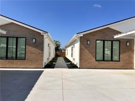 featured image of 2308 E San Andrea St #4