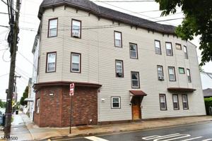 featured image of 139 Ray St #2