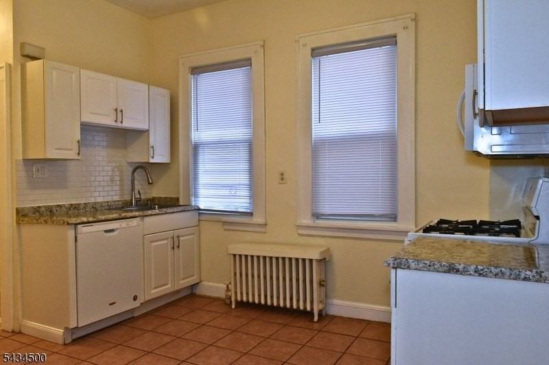 139 Ray St #2 - Photo 6 of 38