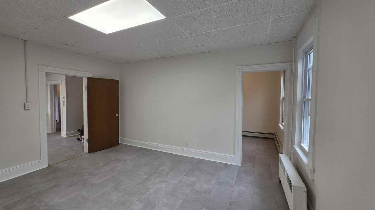 204 3rd St - Photo 3 of 16