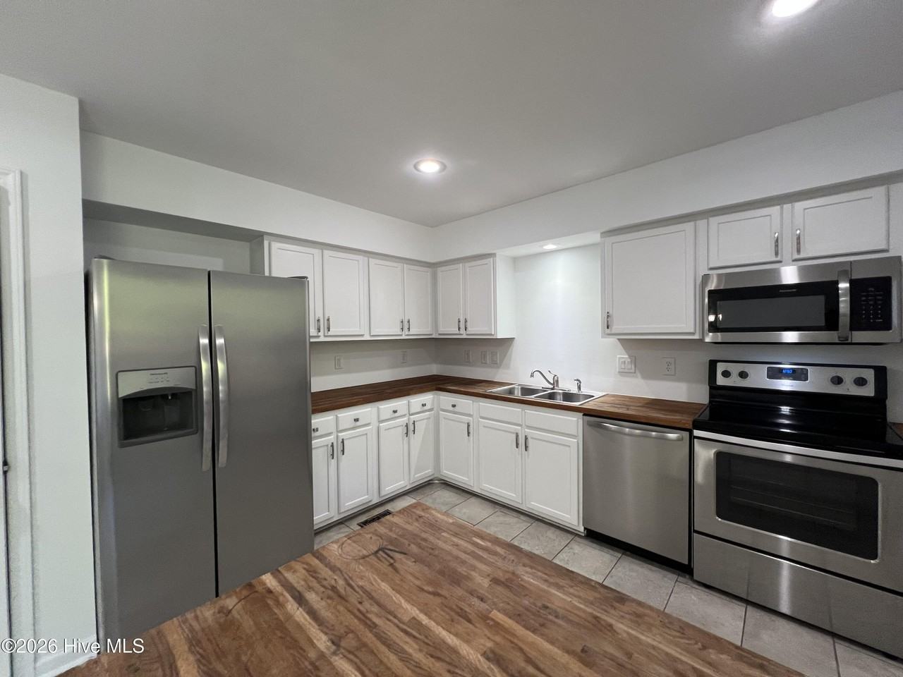 10 Beryl Cir - Photo 5 of 37