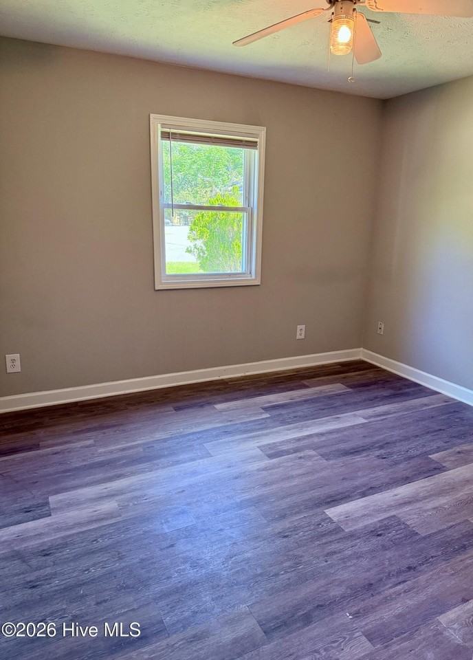 104 James St - Photo 3 of 11