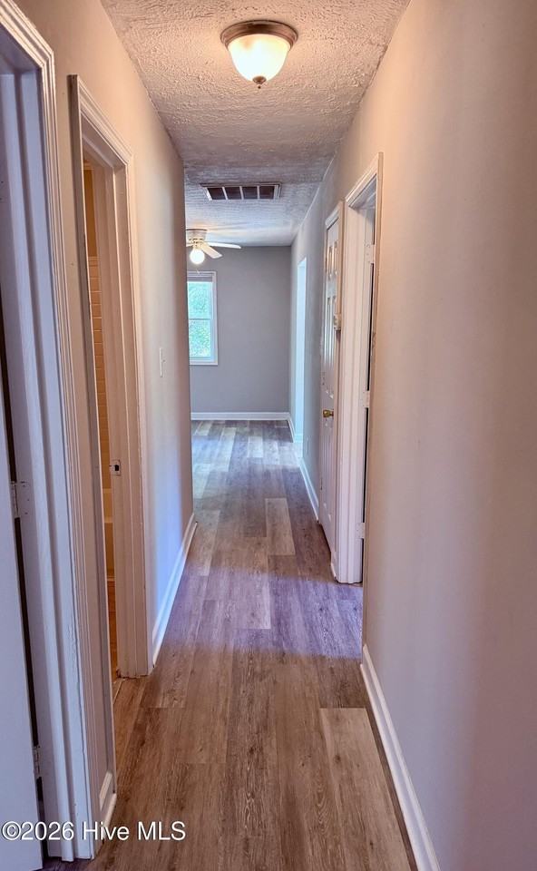 104 James St - Photo 5 of 11