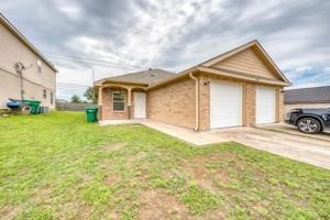 featured image of 1511 Claremont Cir