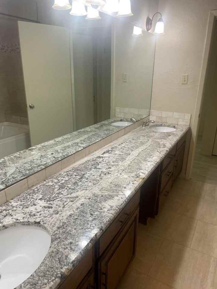 203 Coronado Dr - Photo 5 of 10