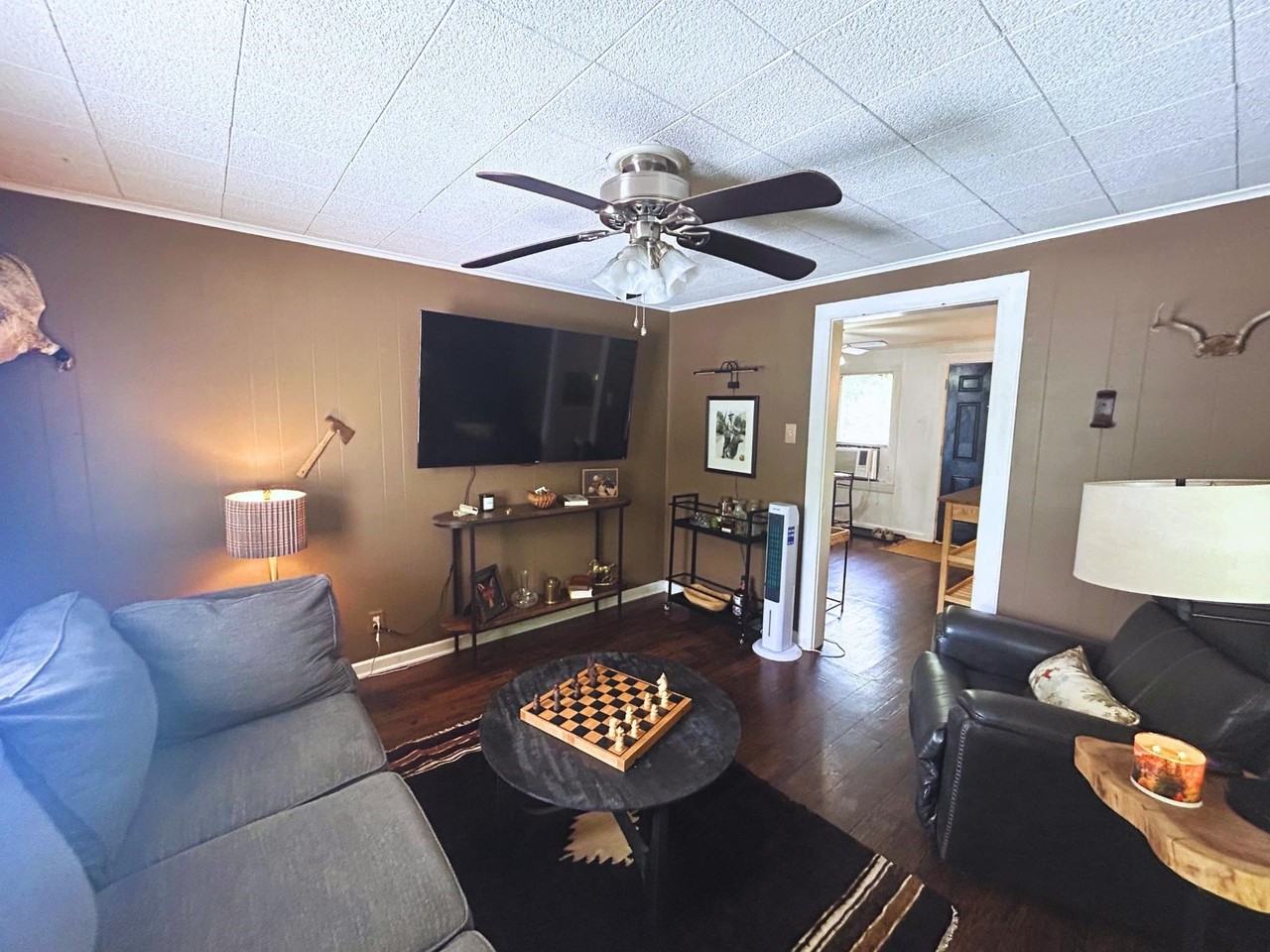 809 Harris St - Photo 2 of 6