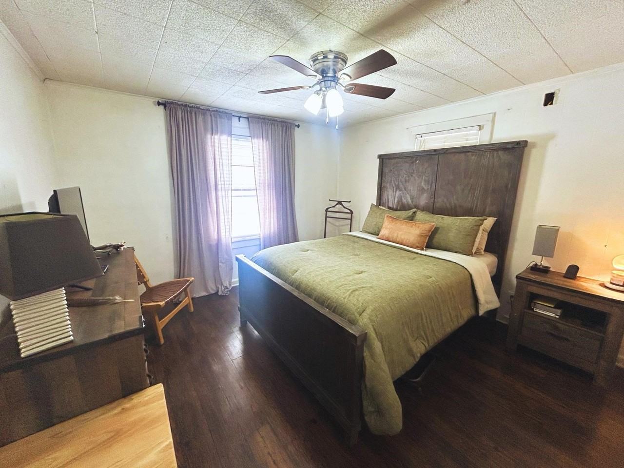 809 Harris St - Photo 6 of 6