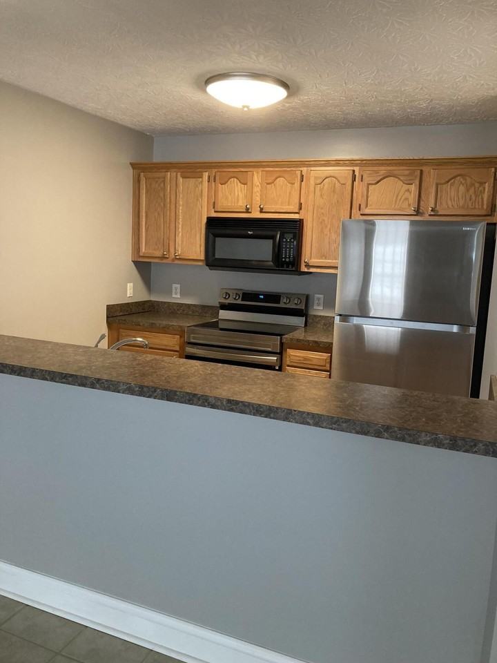 405 Paisley Ct - Photo 3 of 18