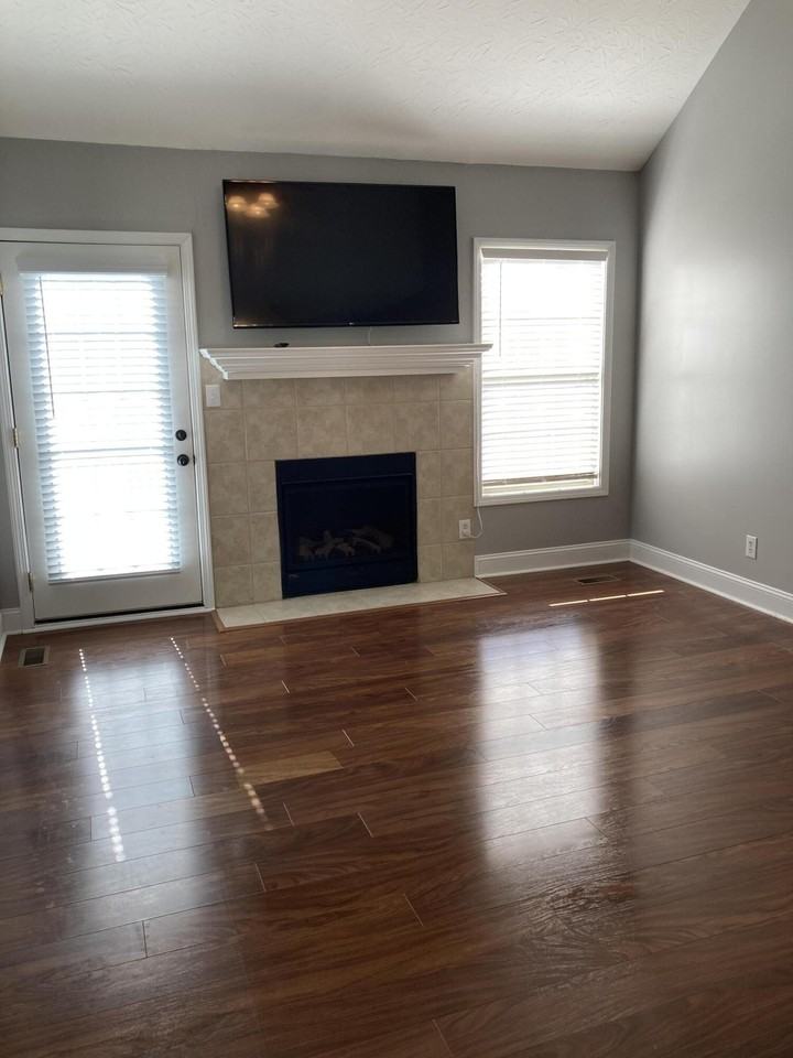 405 Paisley Ct - Photo 4 of 18
