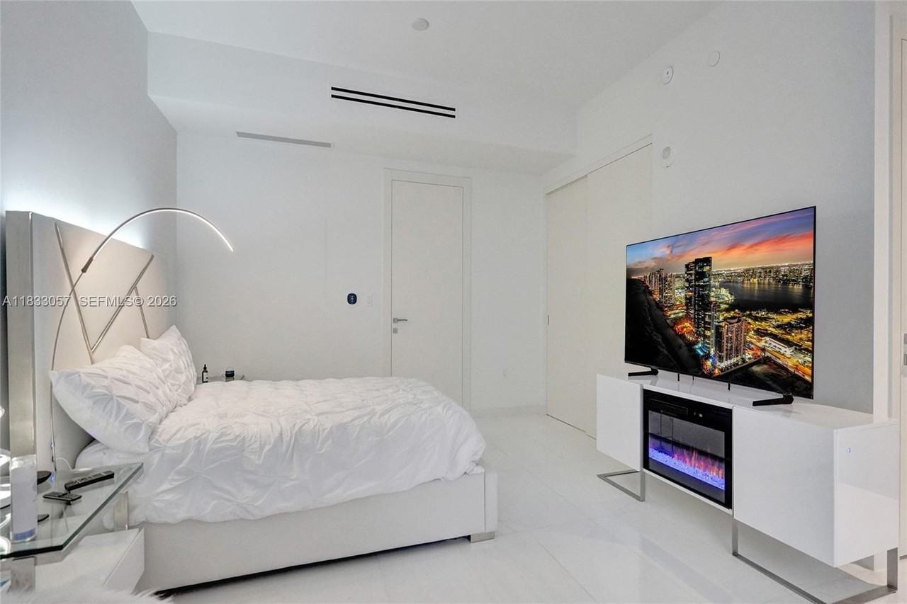 300 Biscayne Boulevard Way #505C - Photo 5 of 50